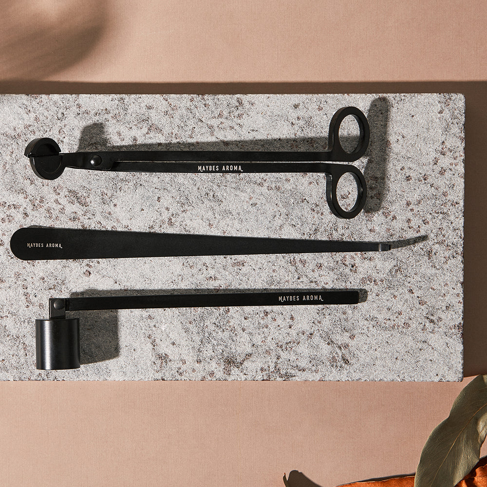 Boy Smells Kerzenpflege-Set – 4-teilig Mit Tablett, Dochtschneider, Löscher & Dochtlöffel